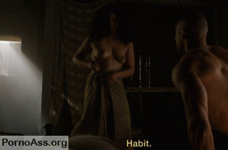 Meena Rayann - Game of Thrones (s05 e01 2015)_join_001